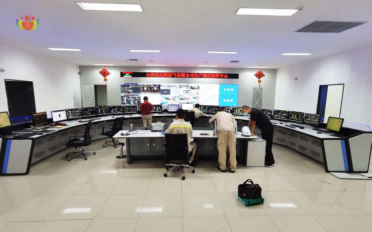 圆形操作台图片
