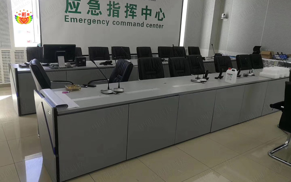 指挥中心操作控制台图片
